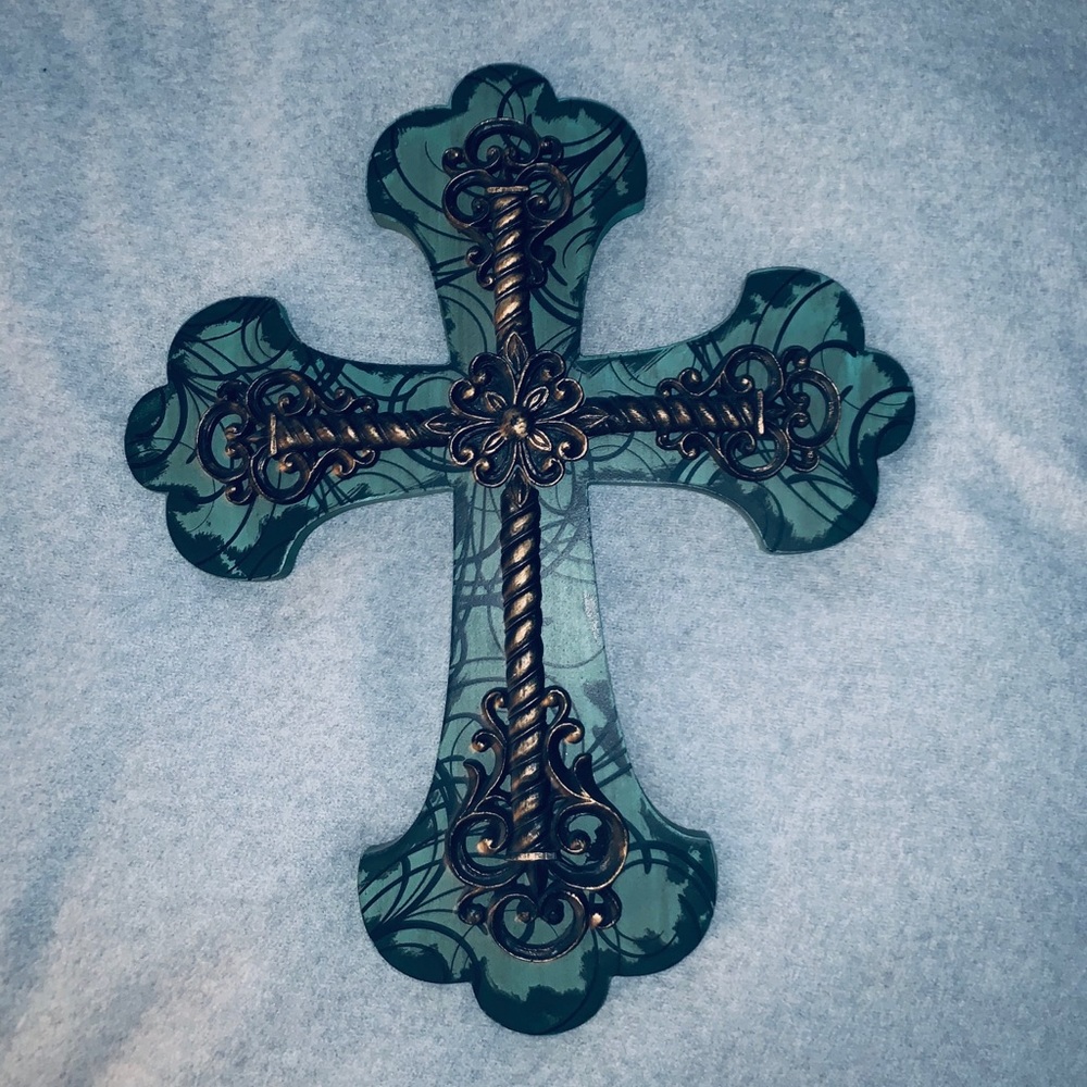 Wall decor cross
